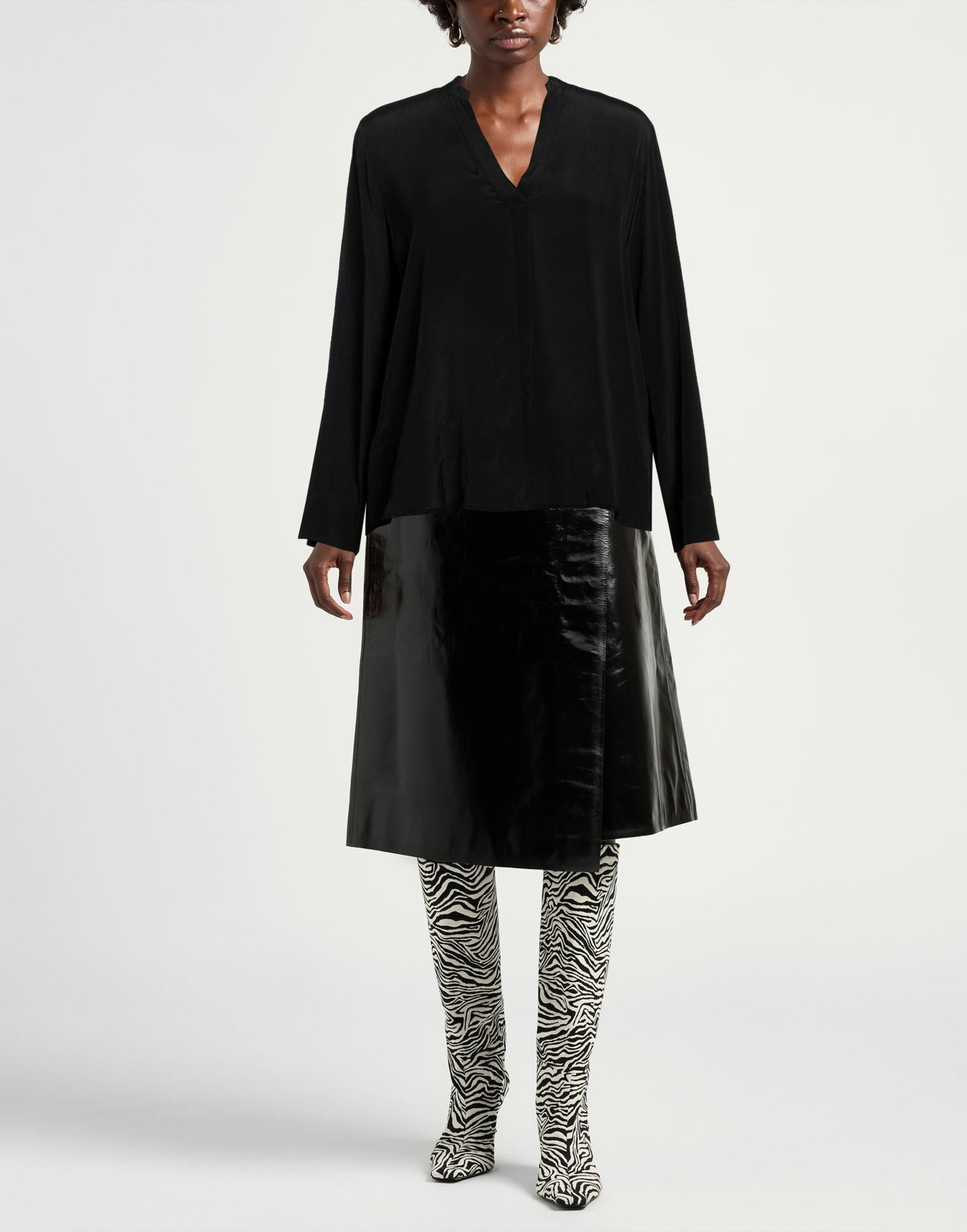 Manila Grace Womens Top in Black