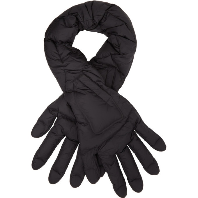 Photo: Chen Peng Black Down Lovers Cuddle Scarf
