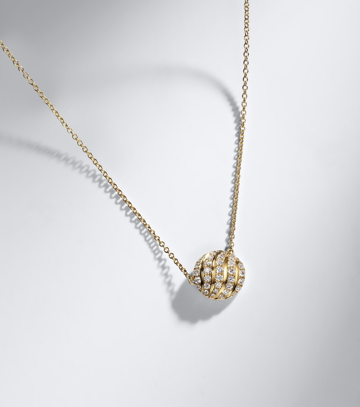David Yurman Sculpted Cable 18kt gold pendant necklace with diamonds