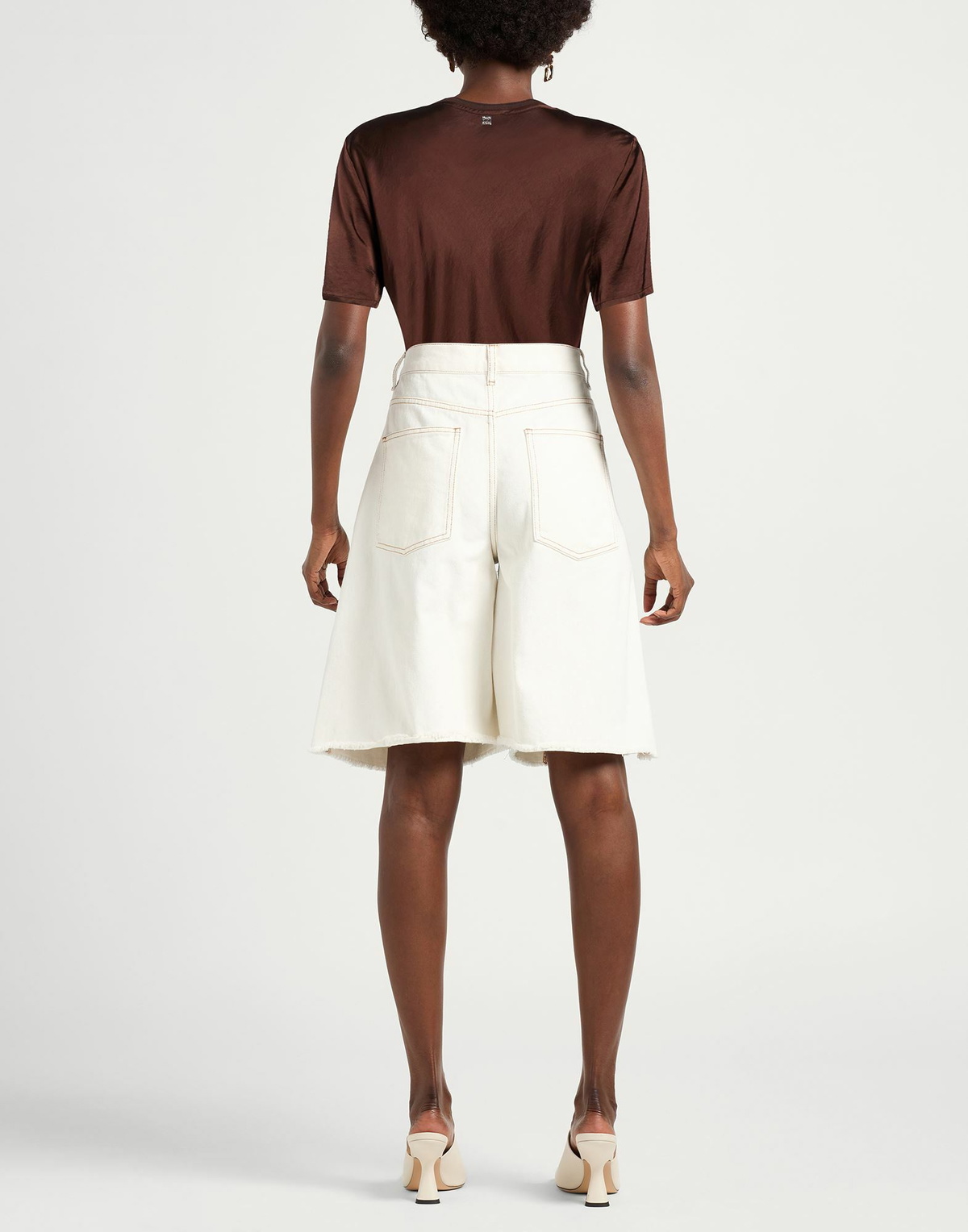 Manila Grace Womens T-shirt in Brown