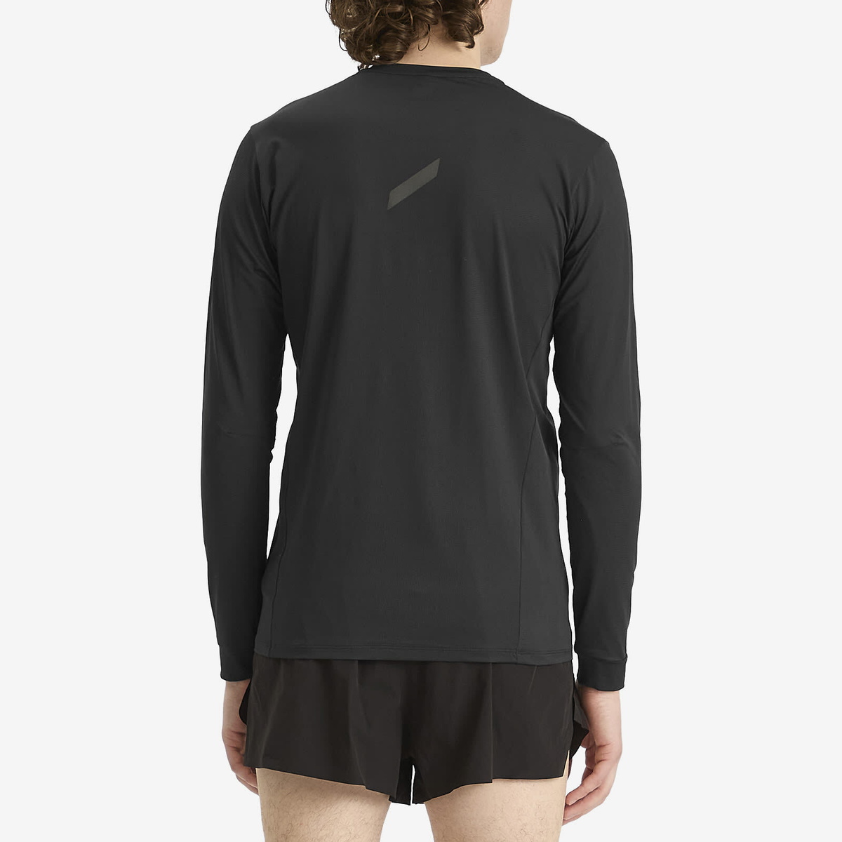 SOAR Men's Long Sleeve Tech T-Shirt in Black Soar Running