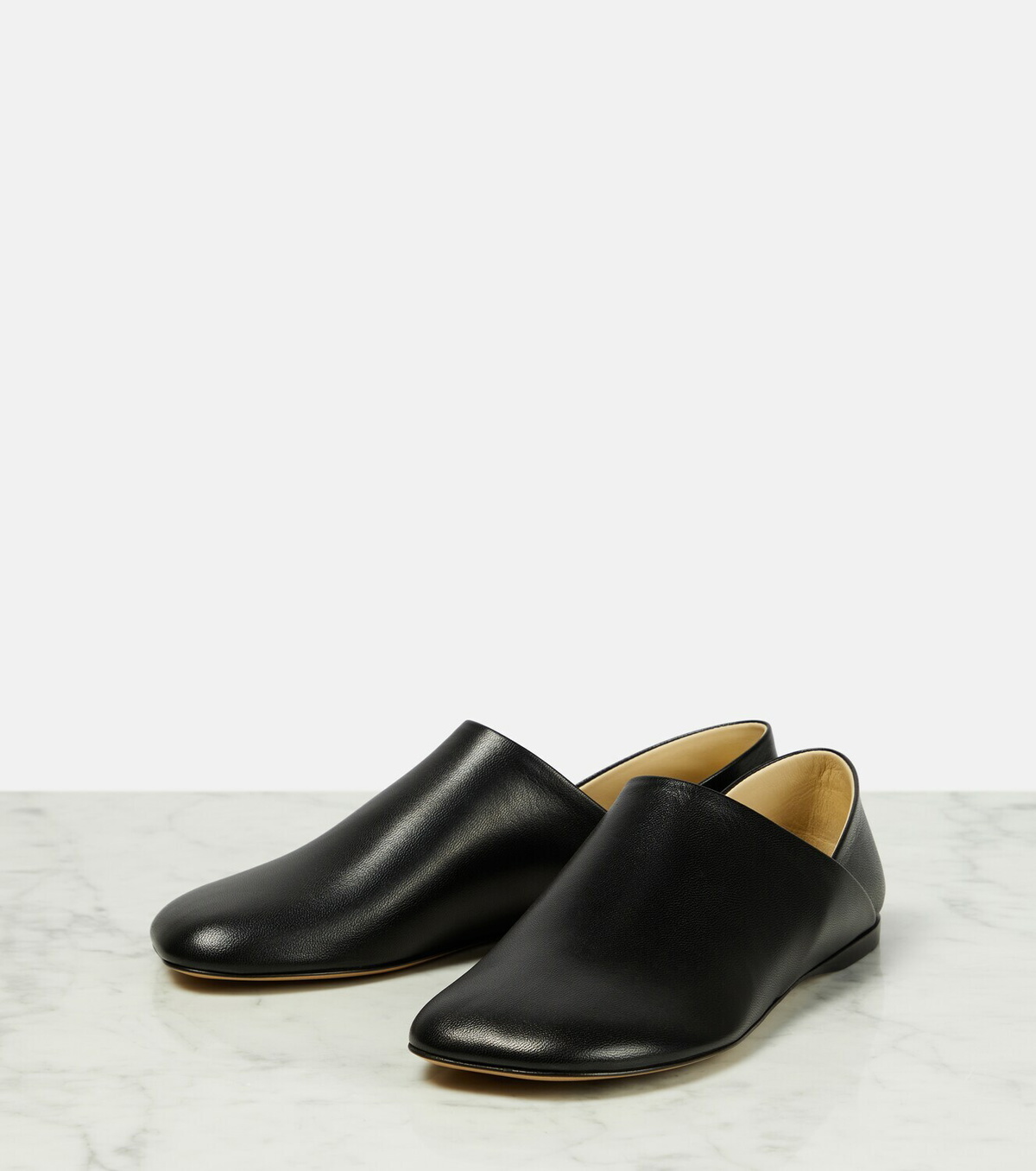 サンダル LOEWE  Slippers and Clogs Men Leather Black LOEWE Men's Ease Buckle Leather Mules | Saks Fifth Avenue