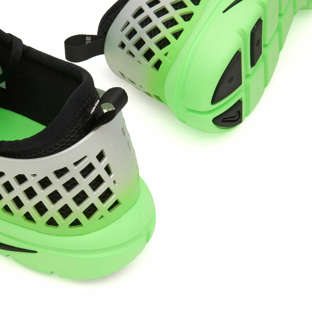 Nike Rejuven8 Run OG QS Sneaker in Metallic Silver/Black/Voltage Green