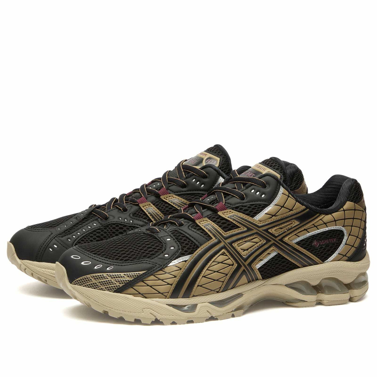 Asics GEL-Nimbus 10.1 Gore Tex Sneaker in Black/Pepper