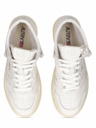 AUTRY - 35mm Medalist Mid Sneakers