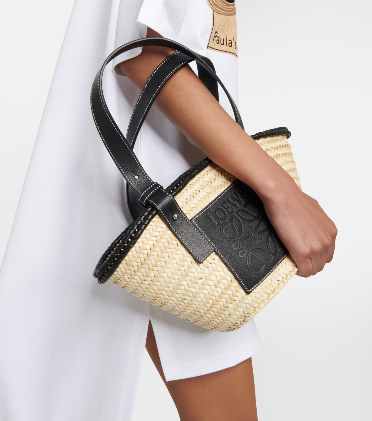 追跡付き発送【LOEWE】Paula's Ibiza カゴバッグ 追跡付き発送【LOEWE】Paula's Ibiza カゴバッグ (LOEWE/かご