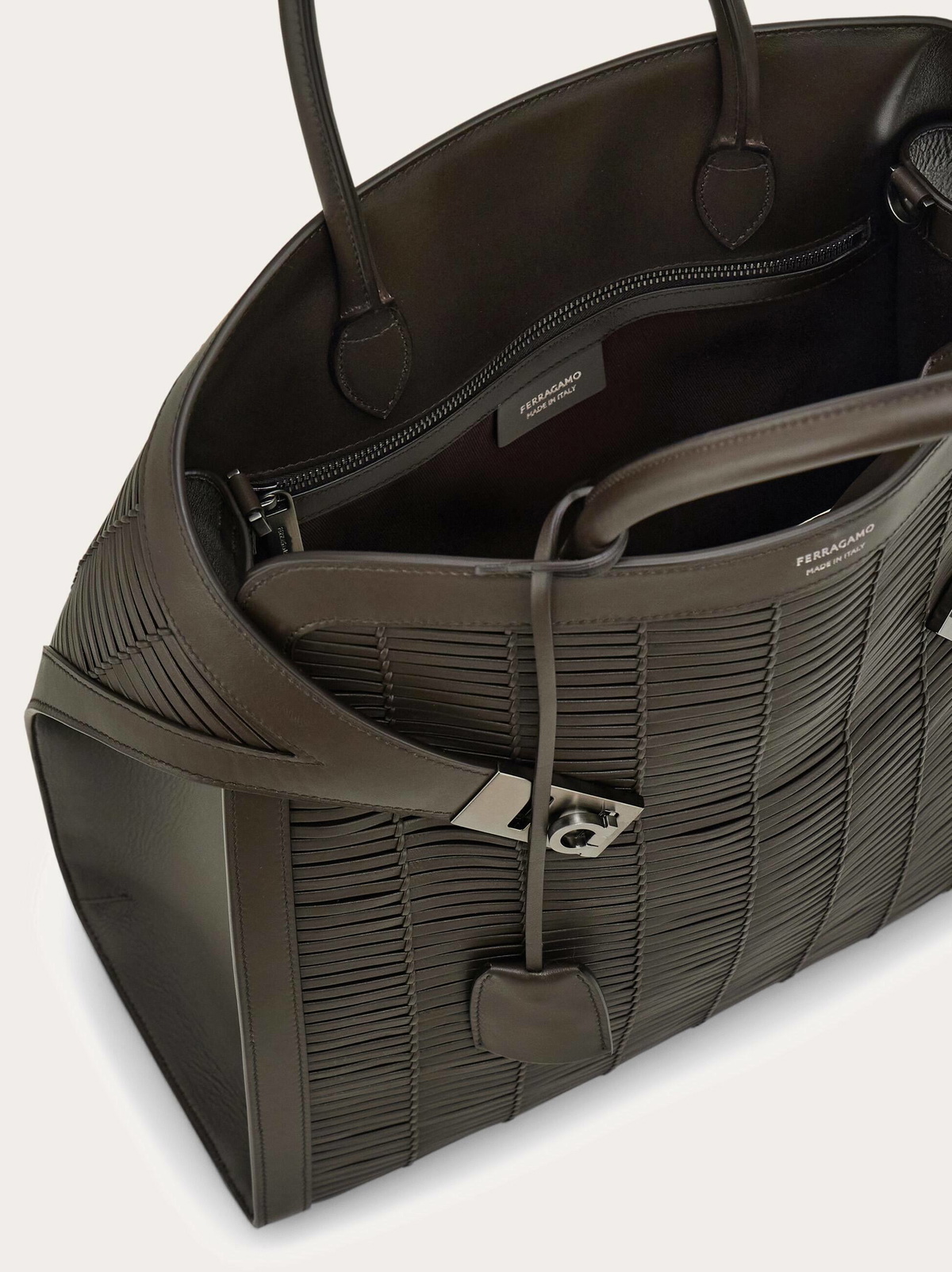Ferragamo Mens Hug tote bag in Brown