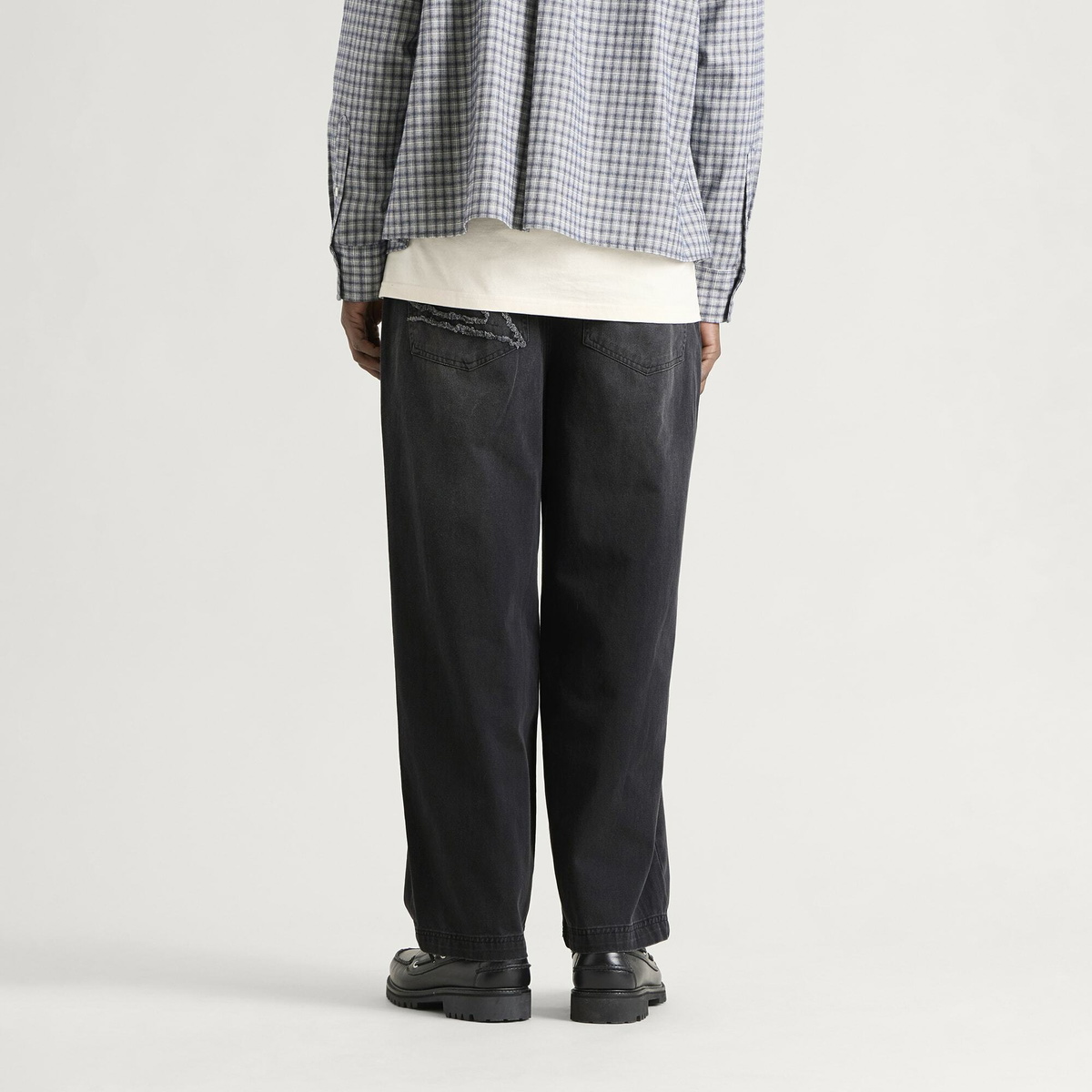 Umbro Men's Washed Drill Pant in Black