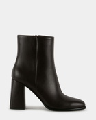 Steve Madden Kelseyy Booties in Brown