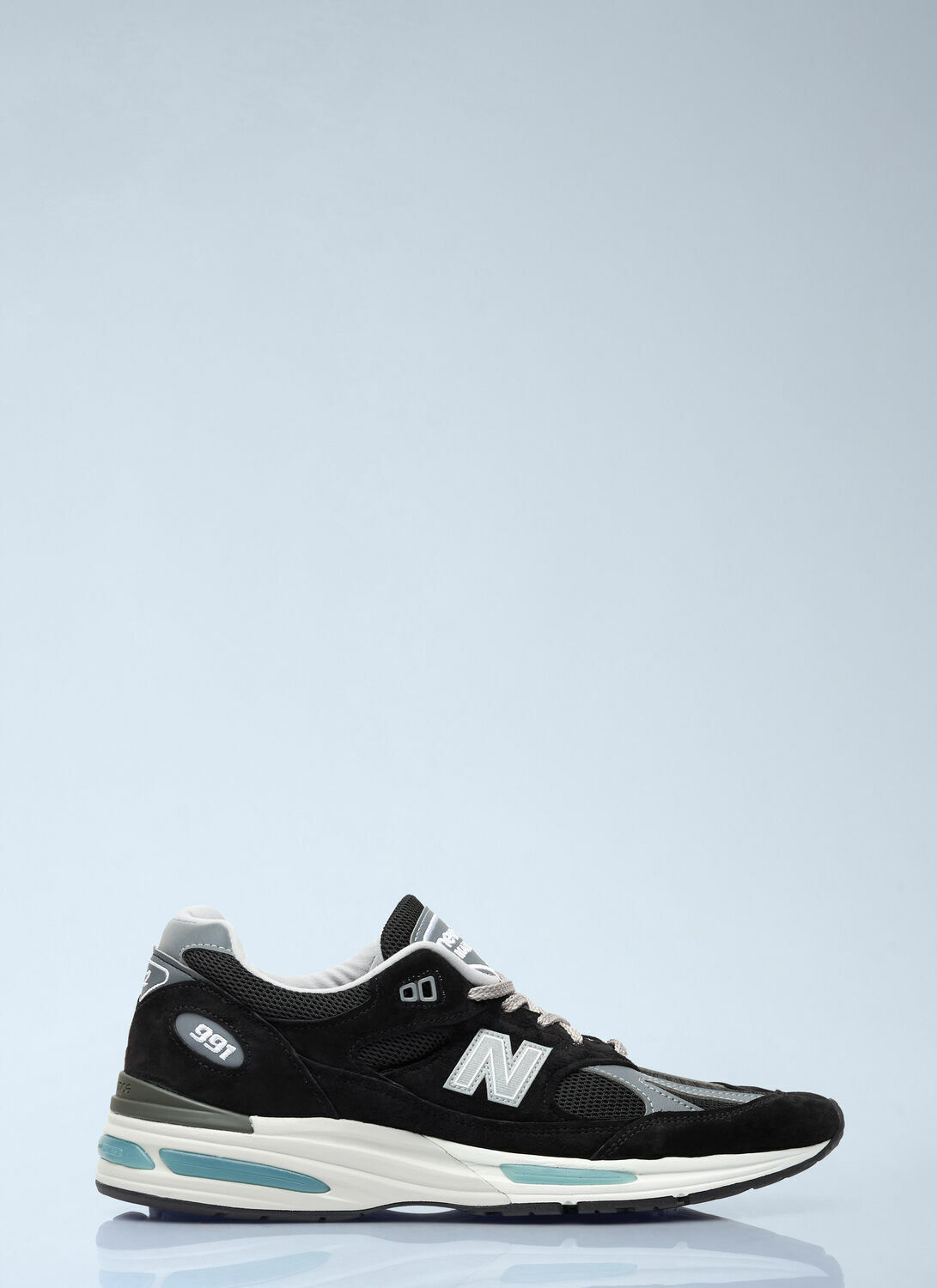 New Balance 991 Sneakers