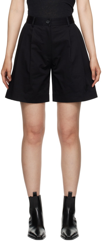 Photo: TOTEME Black Pleated Shorts