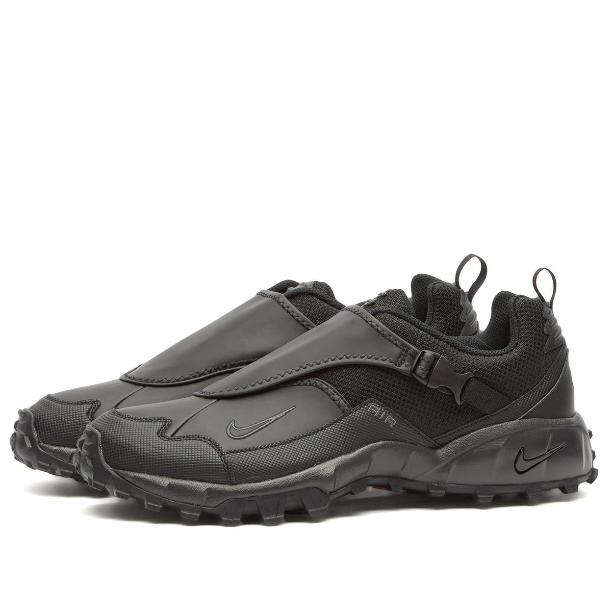 Nike Acg Phassad Sneaker in Black
