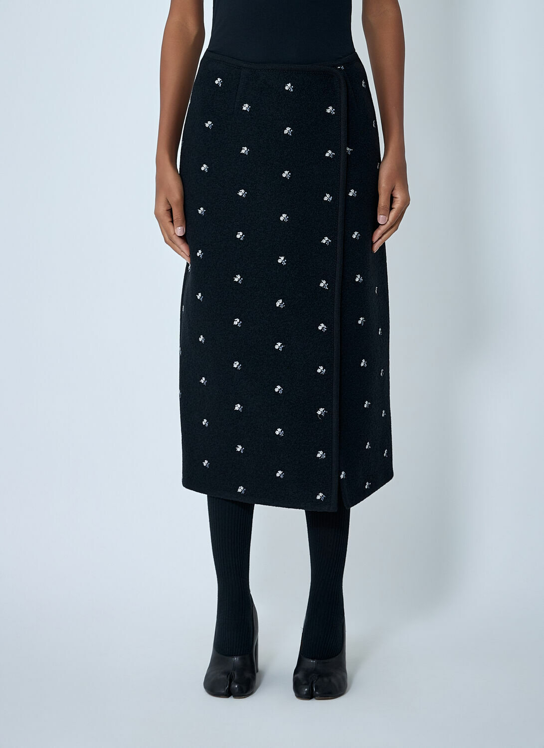 RIER Walker Wrap Skirt