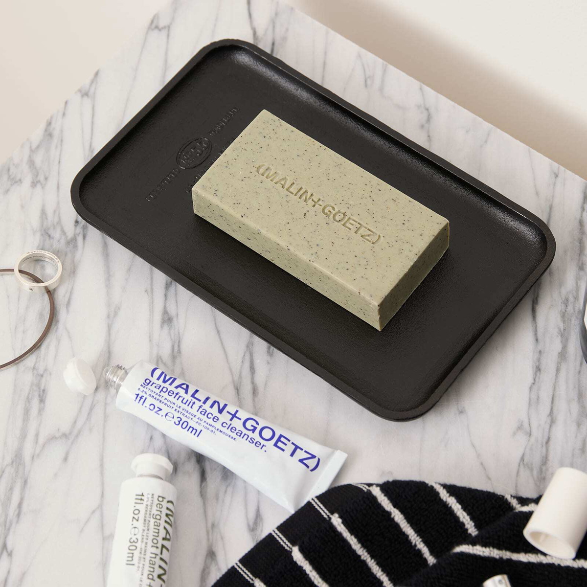 Malin + Goetz Mandelic Acid Exfoliating Bar 