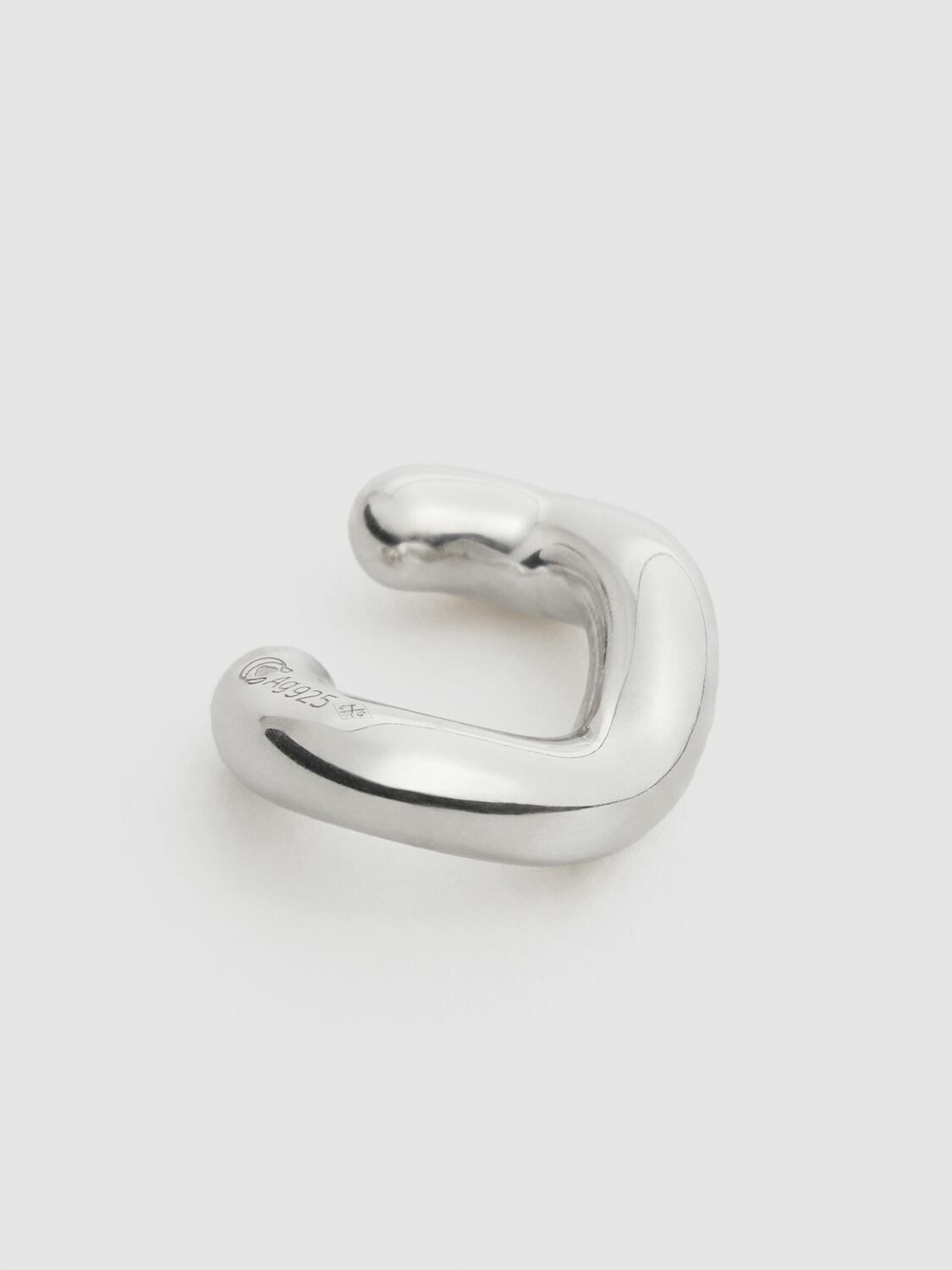 CHARLOTTE CHESNAIS Wave Mono Ear Cuff