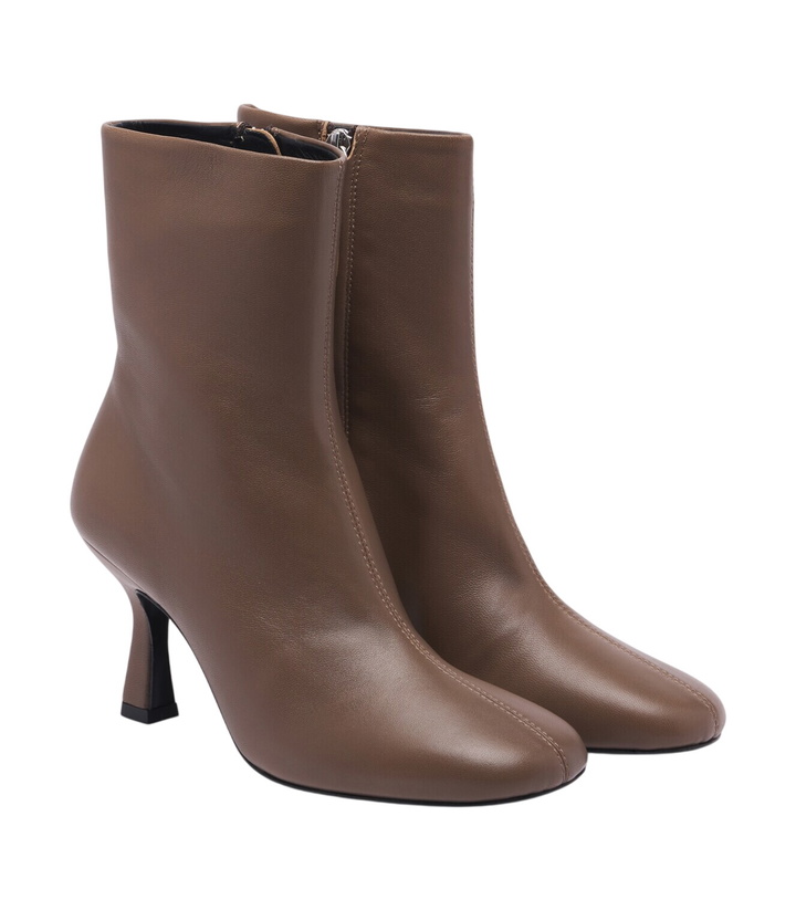 Photo: Souliers Martinez Talin leather ankle boots