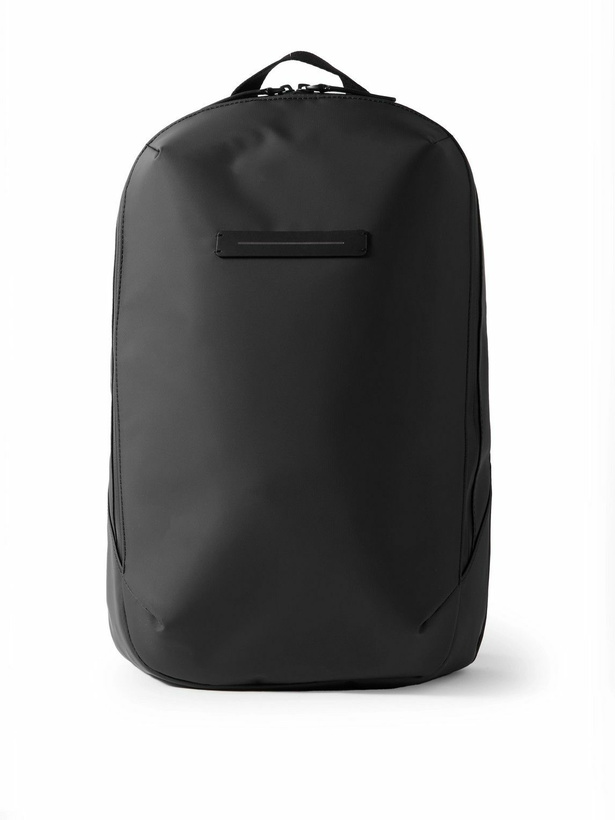 Photo: HORIZN STUDIOS - Gion M Shell Backpack