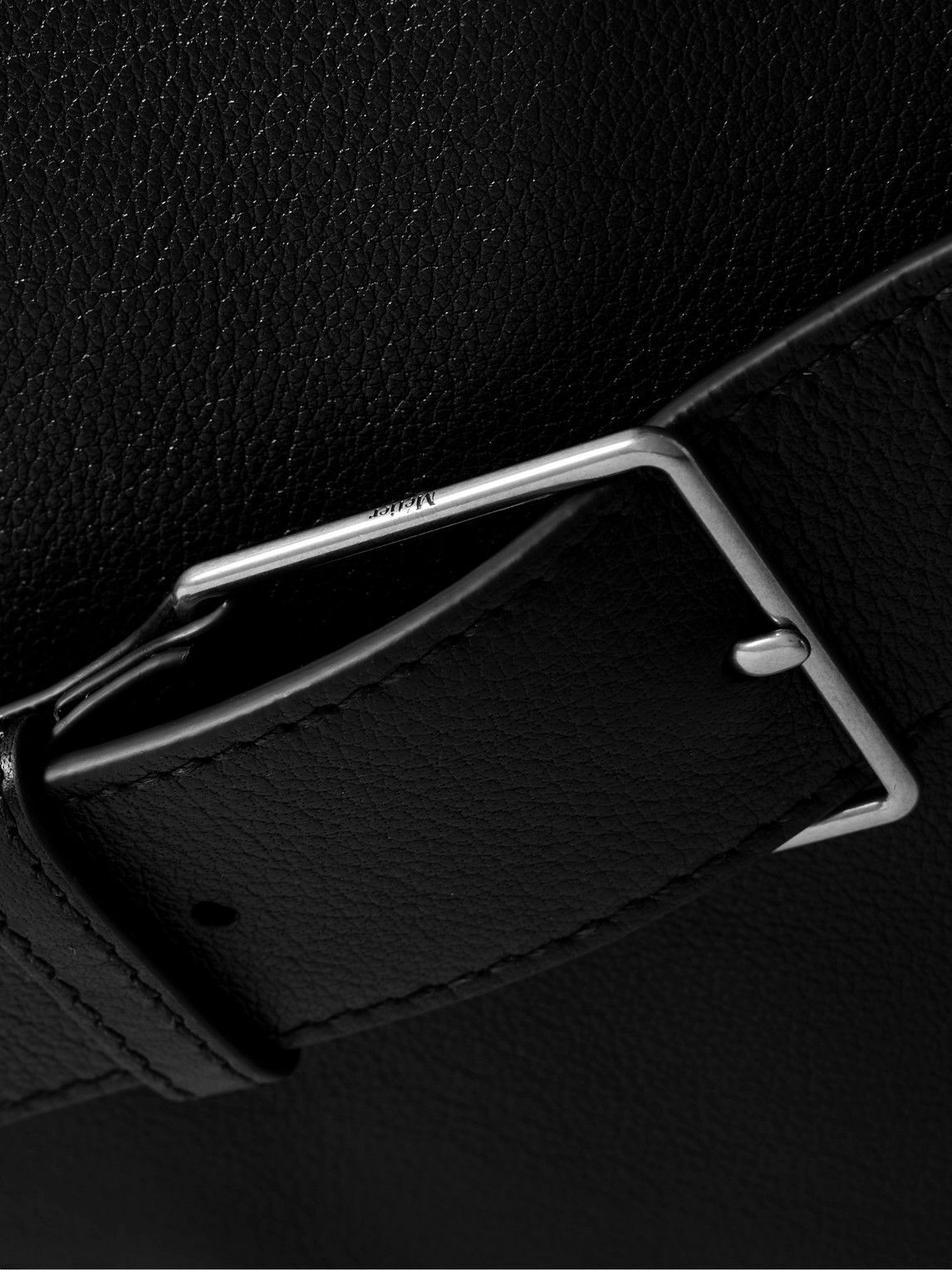 Métier - Closer Full-Grain Leather Suit Carrier