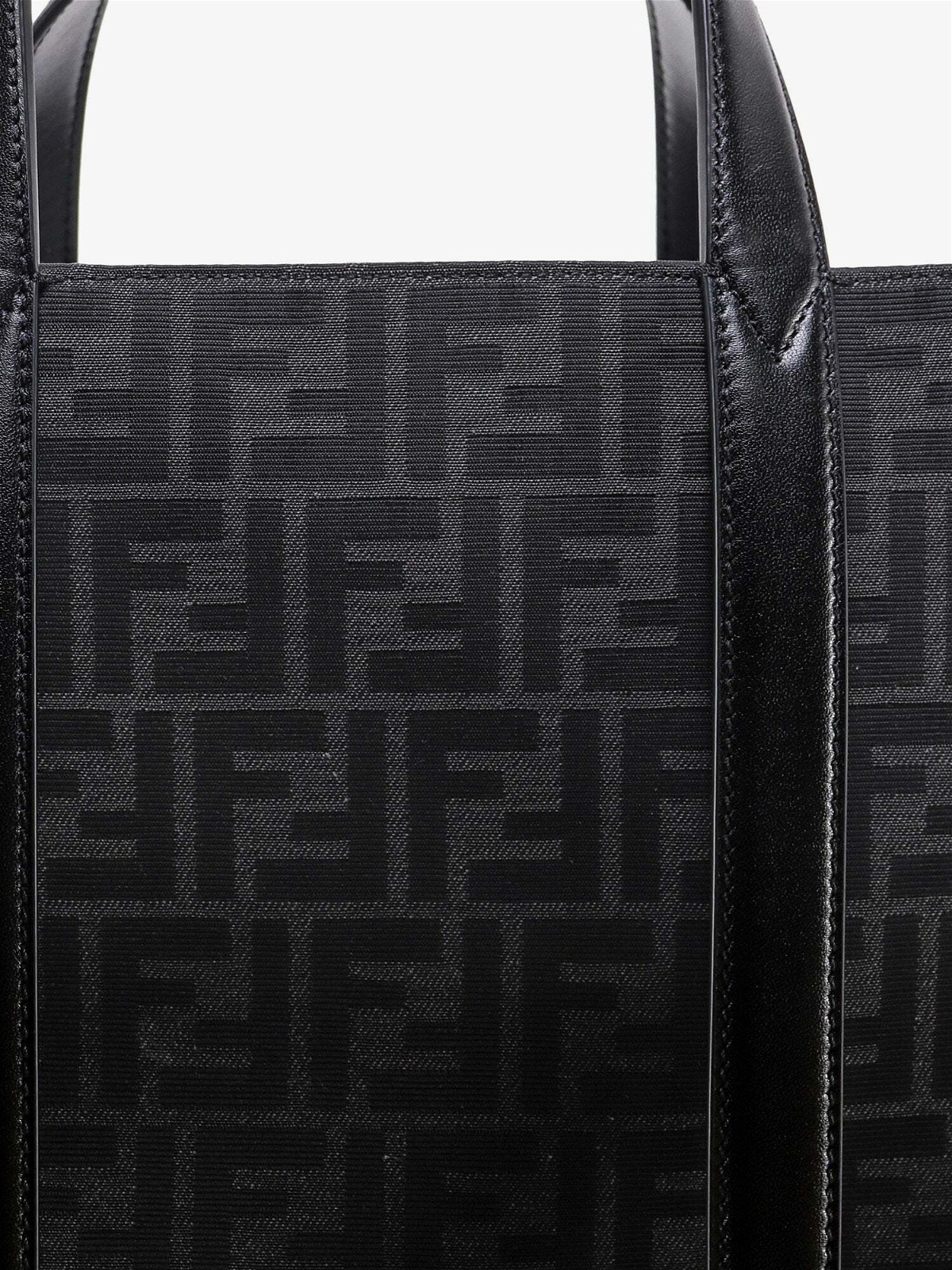 FENDI Black Tan Leather Pre Loved Shoulder Bag Purse – ReturnStyle