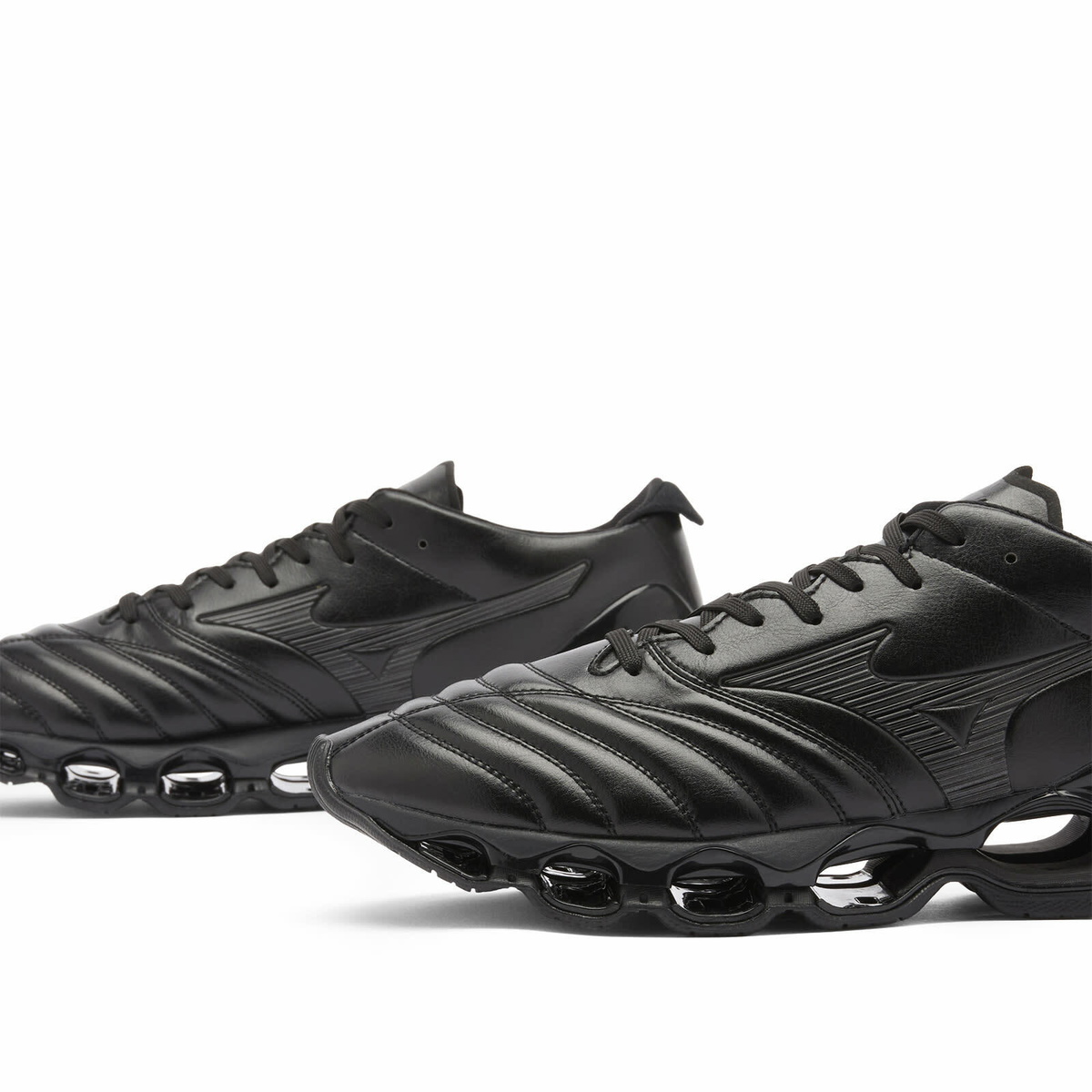 Mizuno Wave Prophecy Morelia Neo in Black Mizuno