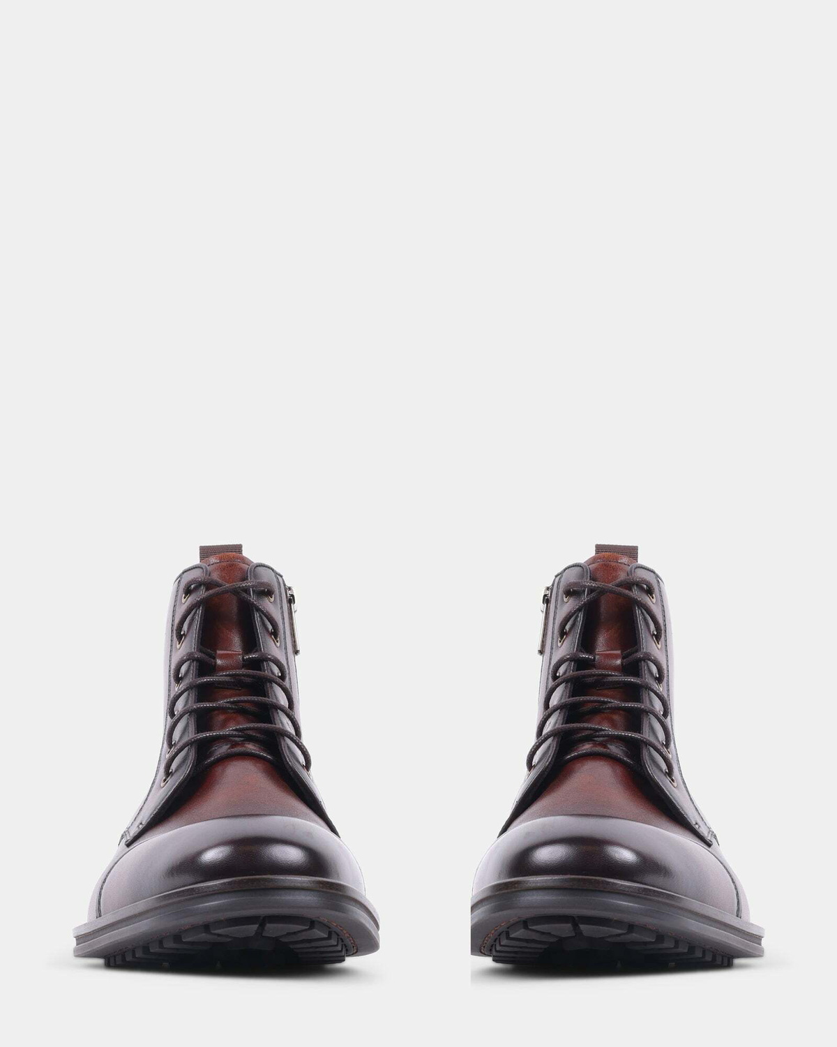 Steve Madden Decanto Boots in Brown