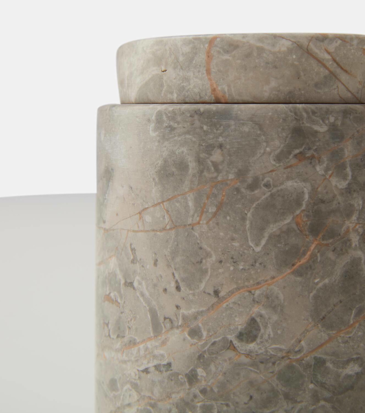 Michaël Verheyden Cont Medium container