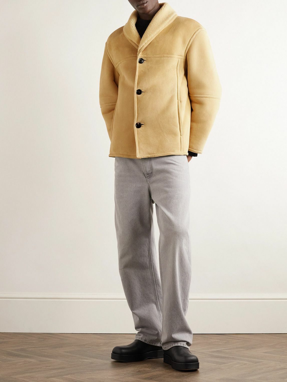 【関税&送料込】Bottega Veneta Cream Shearling Coat BOTTEGA VENETA Cropped Shearling Jacket | endource