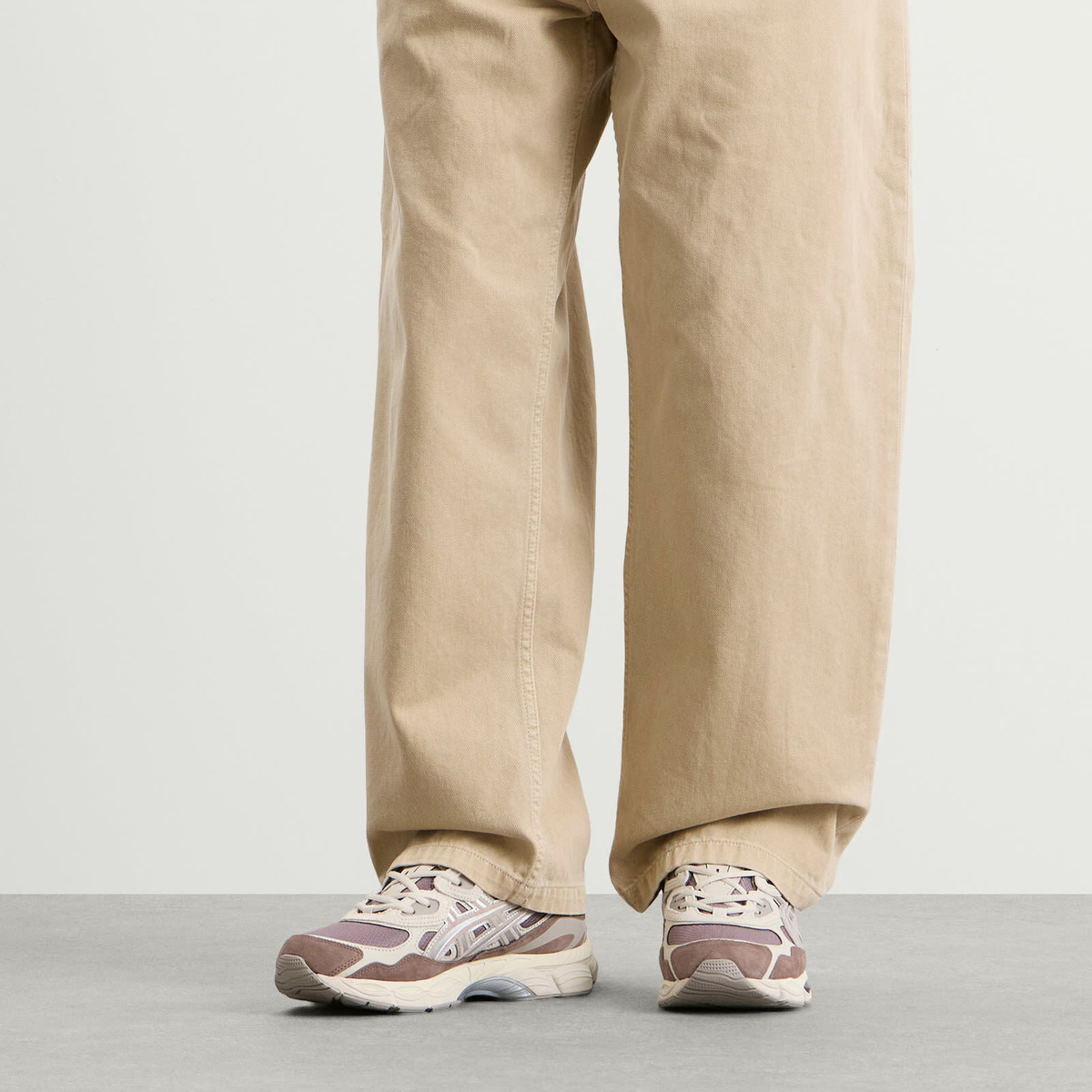 Asics GEL-NYC Sneaker in Cocoa Powder/Pure Silver