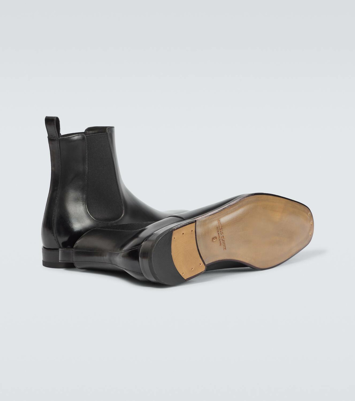 Manolo Blahnik Delsa Chelsea Boots Manolo Blahnik Delsa Leather Chelsea Boots - Black Boots  main image 4