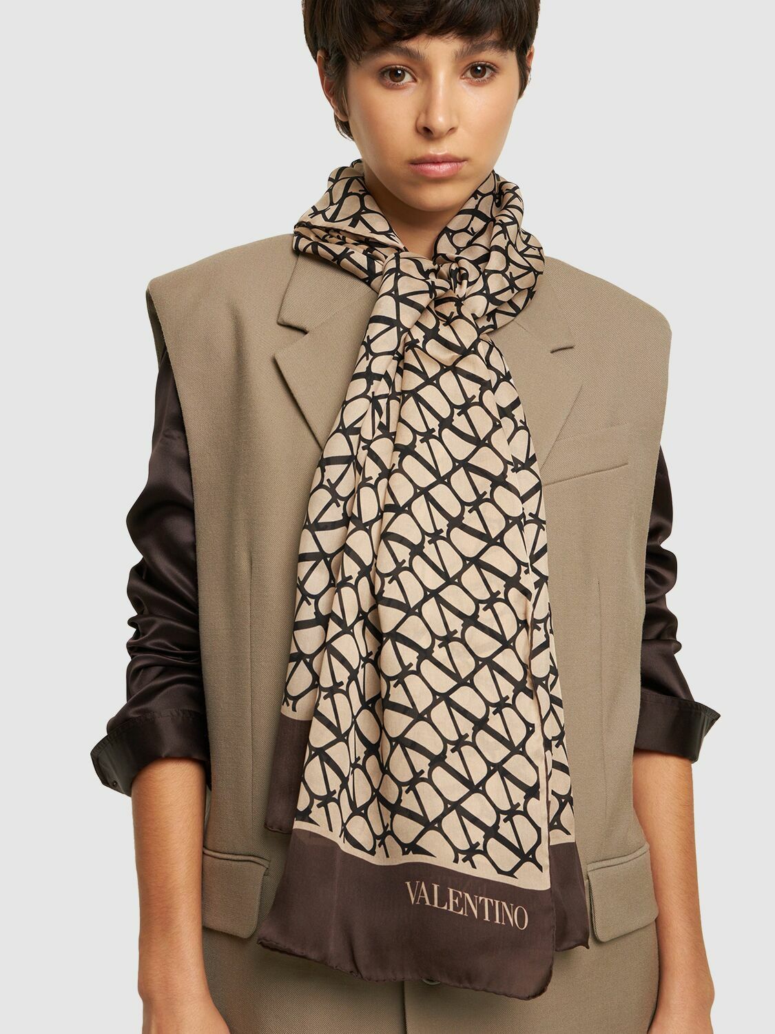 VALENTINO GARAVANI - Toile Iconographe Silk Twill Scarf