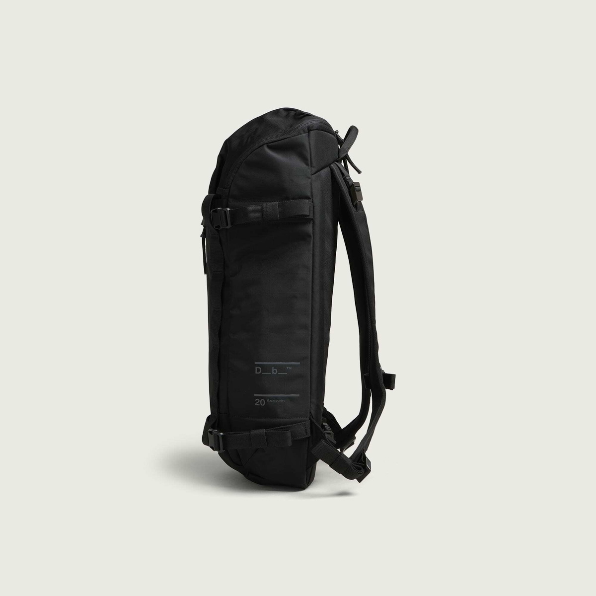 Db Journey Backcountry Backpack 20L in Black Out
