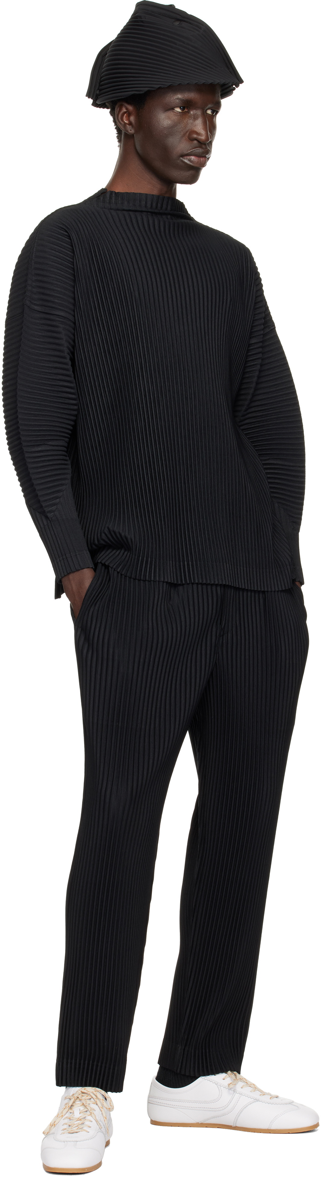 HOMME PLISSE MONTHLY COLOR NOVEMBER ブラック