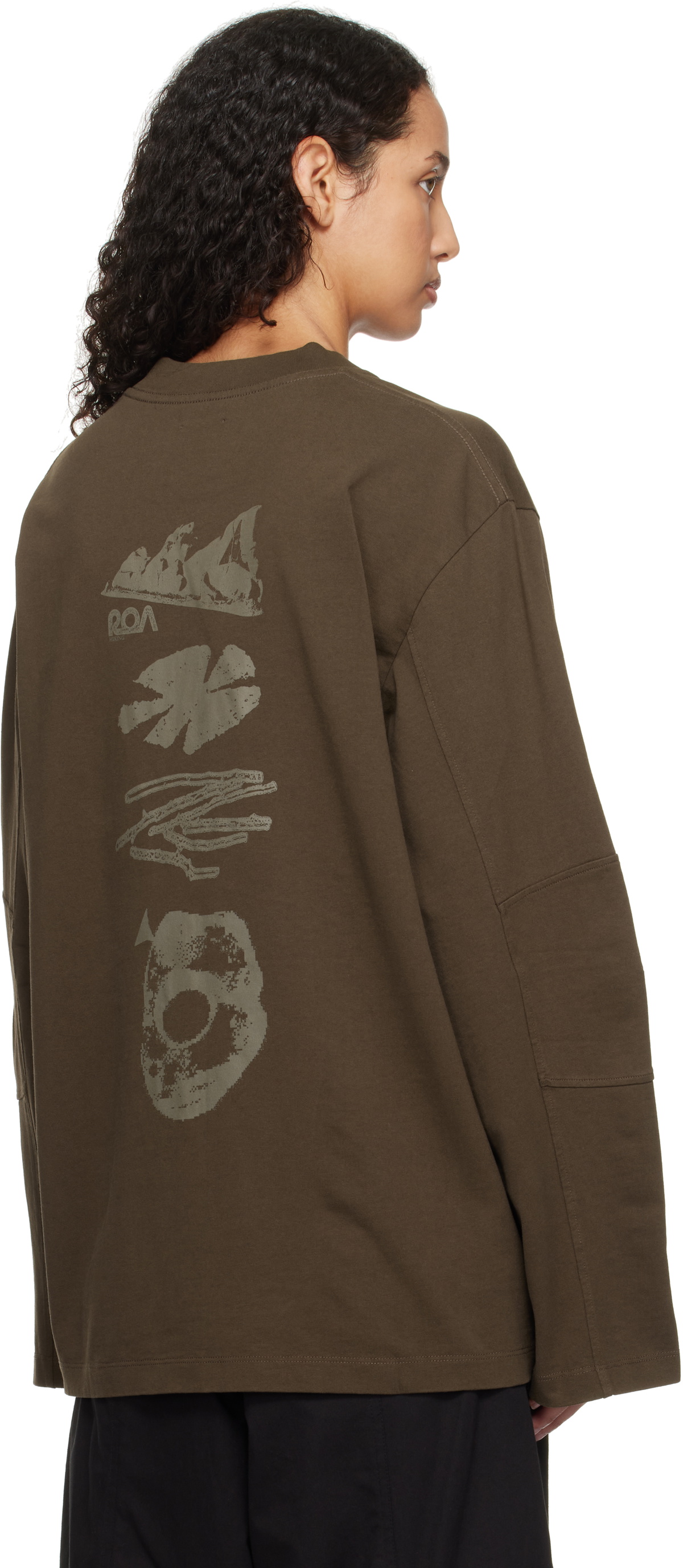 ROA Brown Long Sleeve Graphic T-shirt