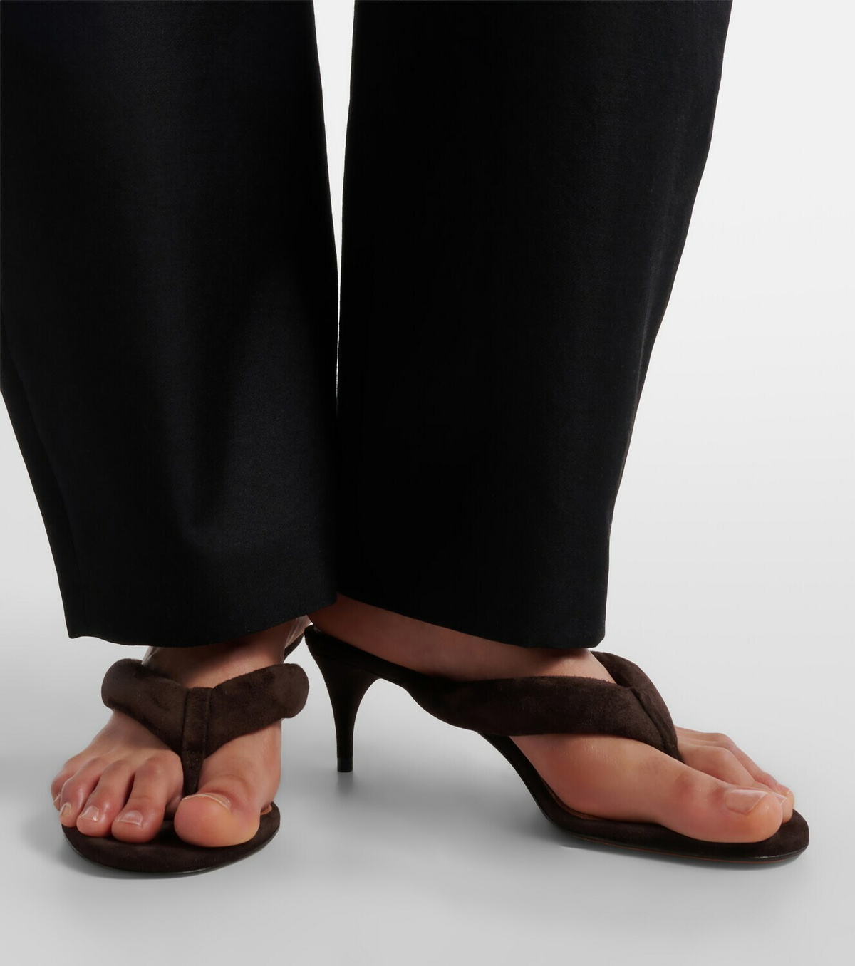 Alaïa Suede thong sandals