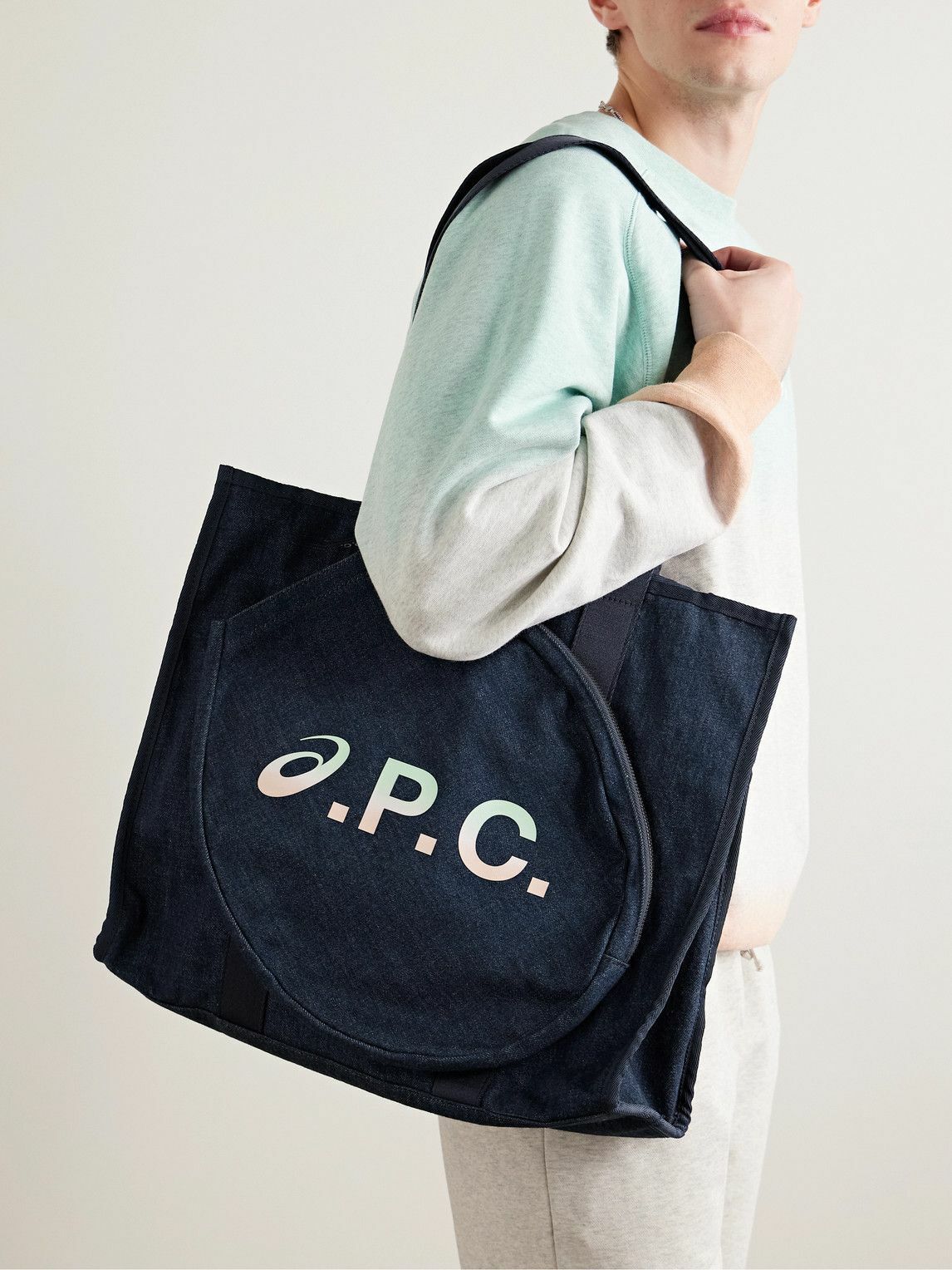 APC ASICS デニムトートバッグ A.P.C. - ASICS Logo-Print Raquette Denim Tote Bag A.P.C.