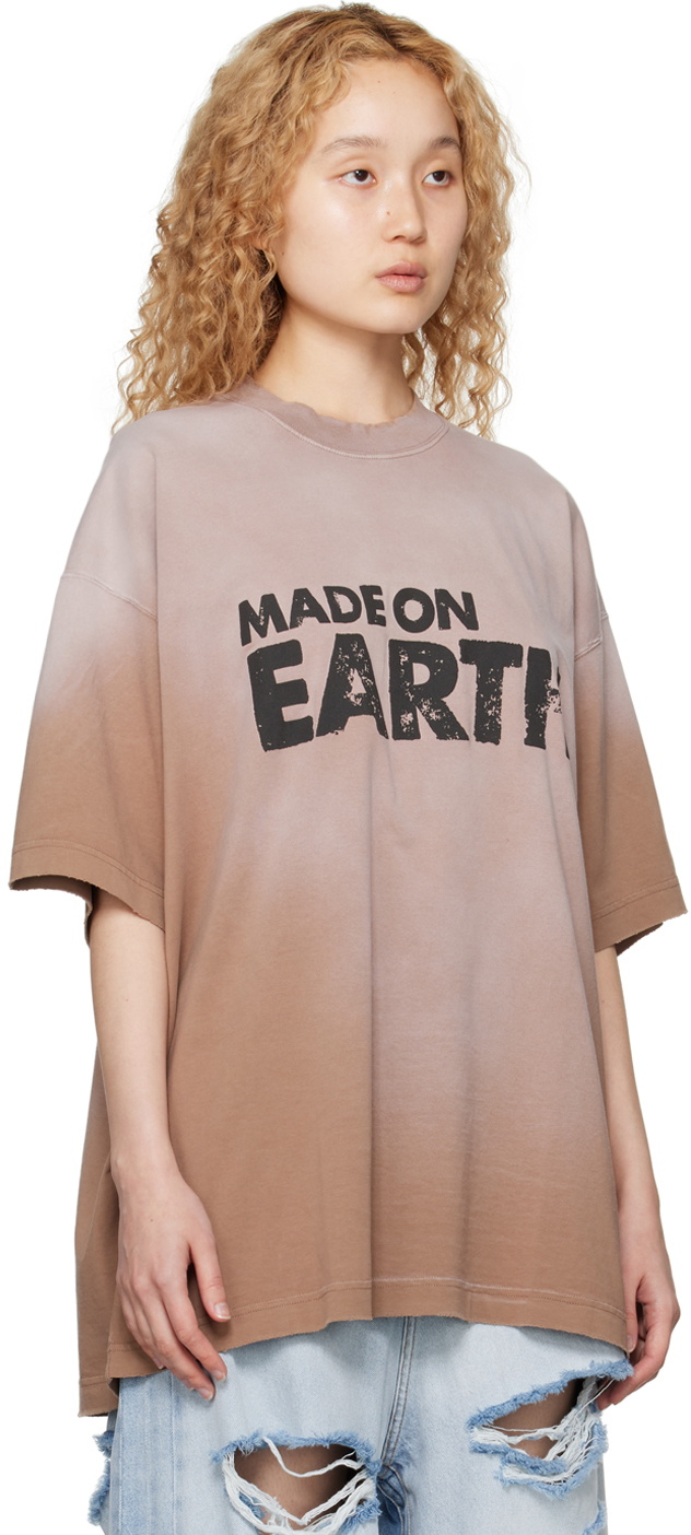サイズS VETEMENTS MADE ON EARTH Tシャツ VETEMENTS Brown 'Made On Earth' T-Shirt Vetements