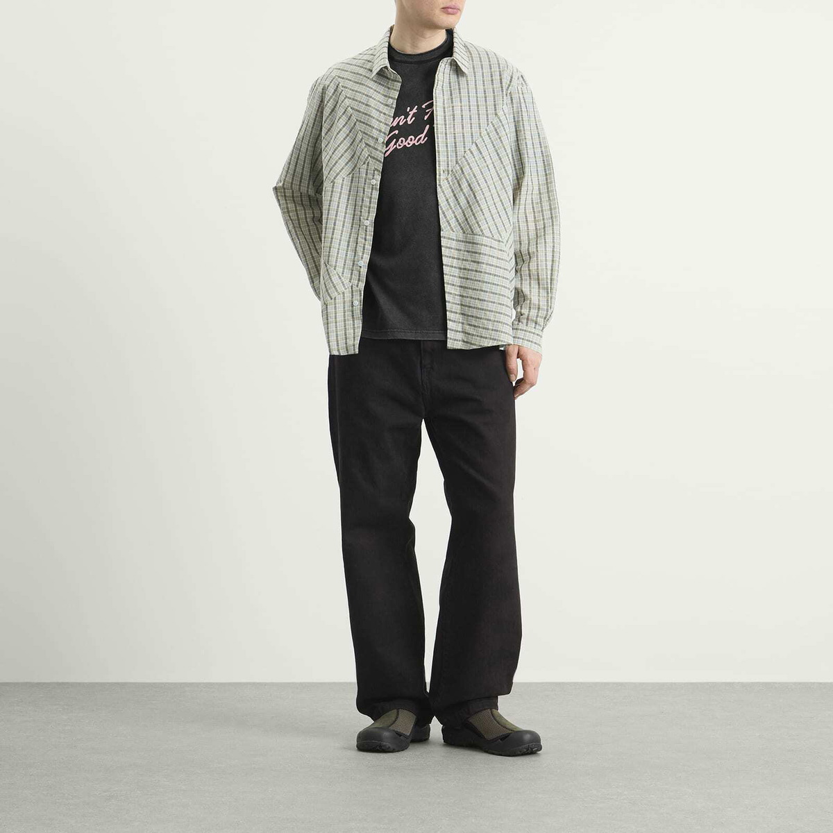 ACMH by Magic Castles Men's Eli T-Shirt in Vintage Black
