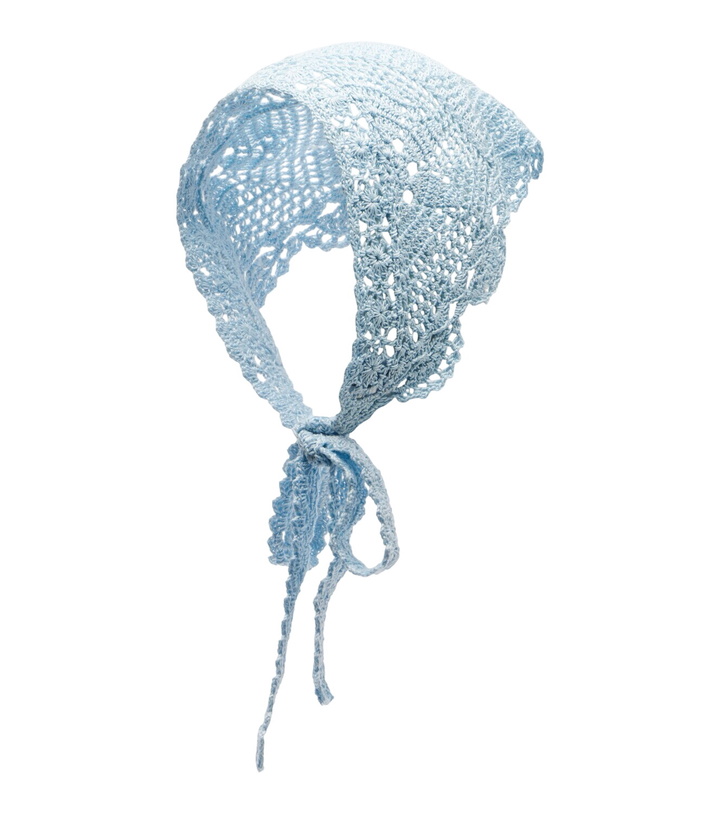 Photo: Anna Kosturova Crochet cotton head scarf