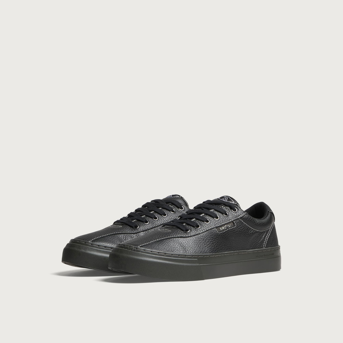 Stepney Workers Club Men's Dellow 02 Tumbled Leather Sneaker in Black