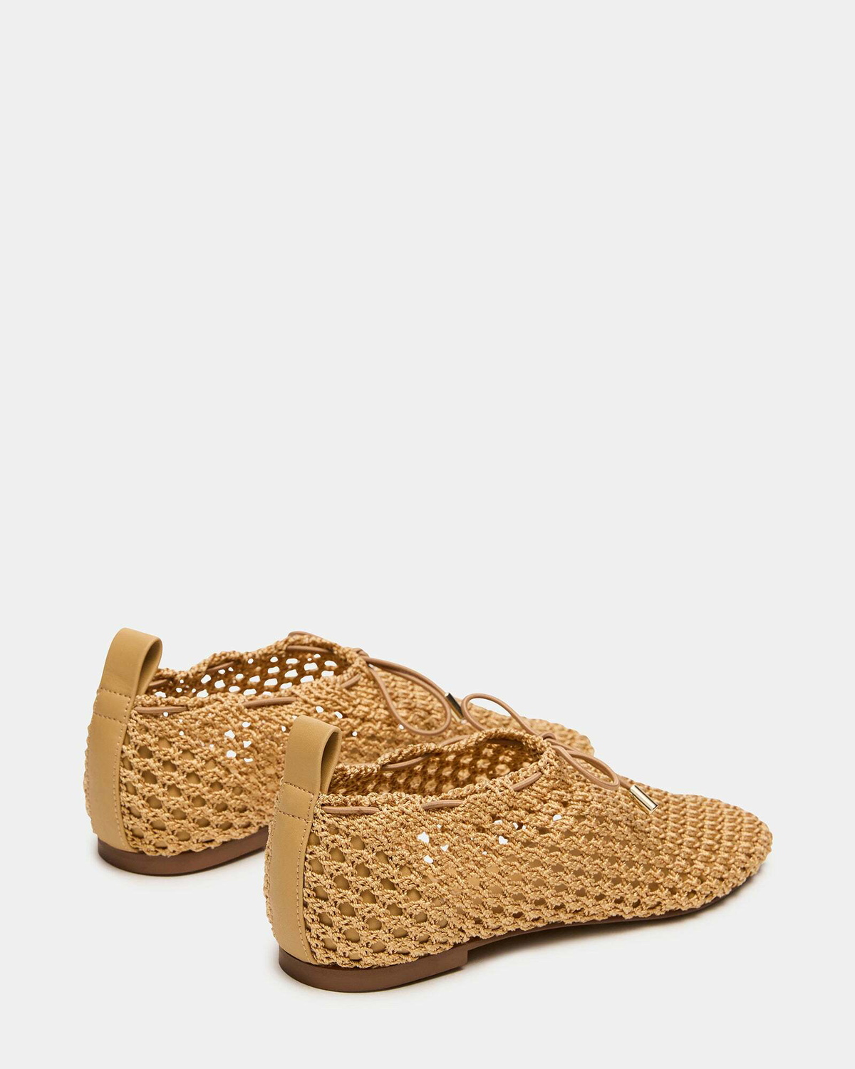 Steve Madden Vespa Flats in Natural