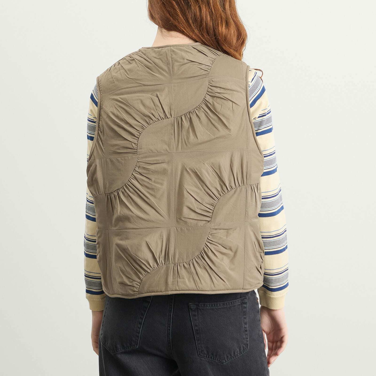 Story mfg. Women's Pluto Zip Up Padded Vest in Khaki