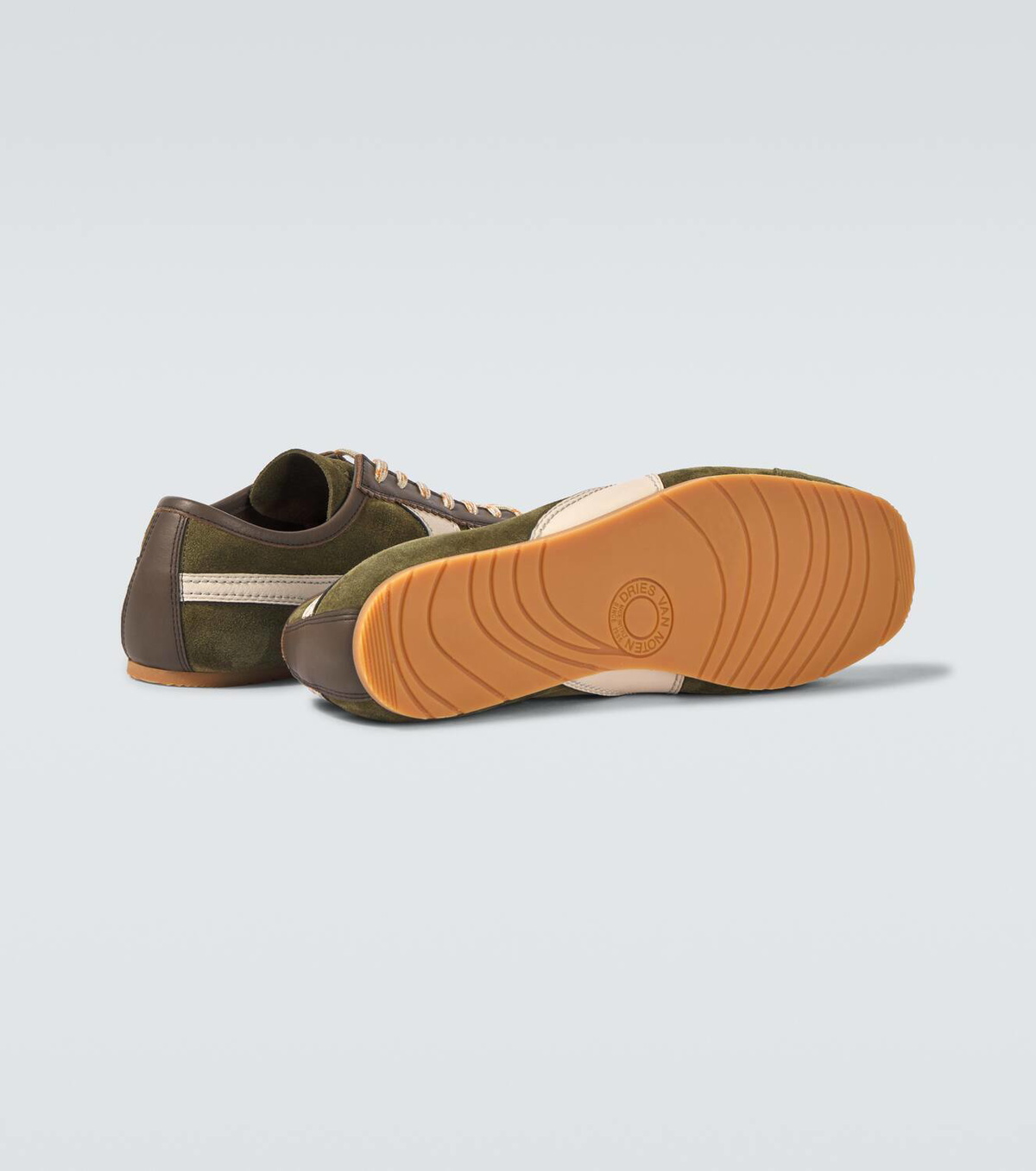 大人気♪【DRIES VAN NOTEN】leather-trimmed suede sneakers DRIES VAN NOTEN Leather-trimmed suede sneakers | NET-A-PORTER