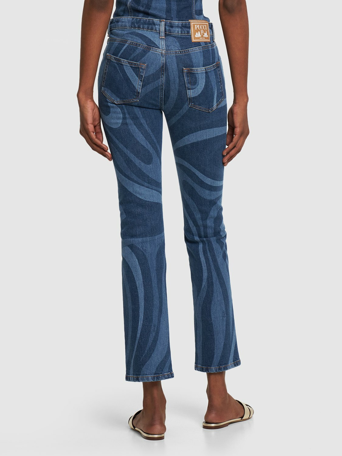 デニム・ジーパン Emilio Pucci 3RDT01 3R998 ABSTRACT-PRINT STRAIGHT-LEG Jeans Marmo-Print Embellished Jeans – PUCCI Online Store