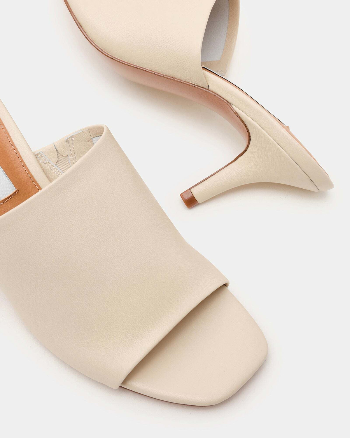 Steve Madden Cieraa Heels in Natural