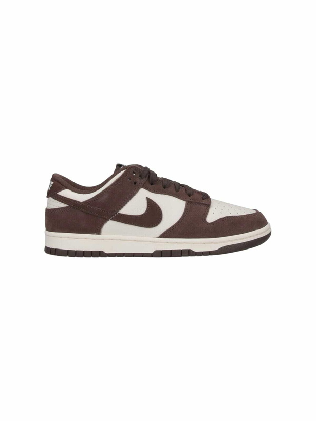 Photo: Nike dunk Low Retro Sneakers