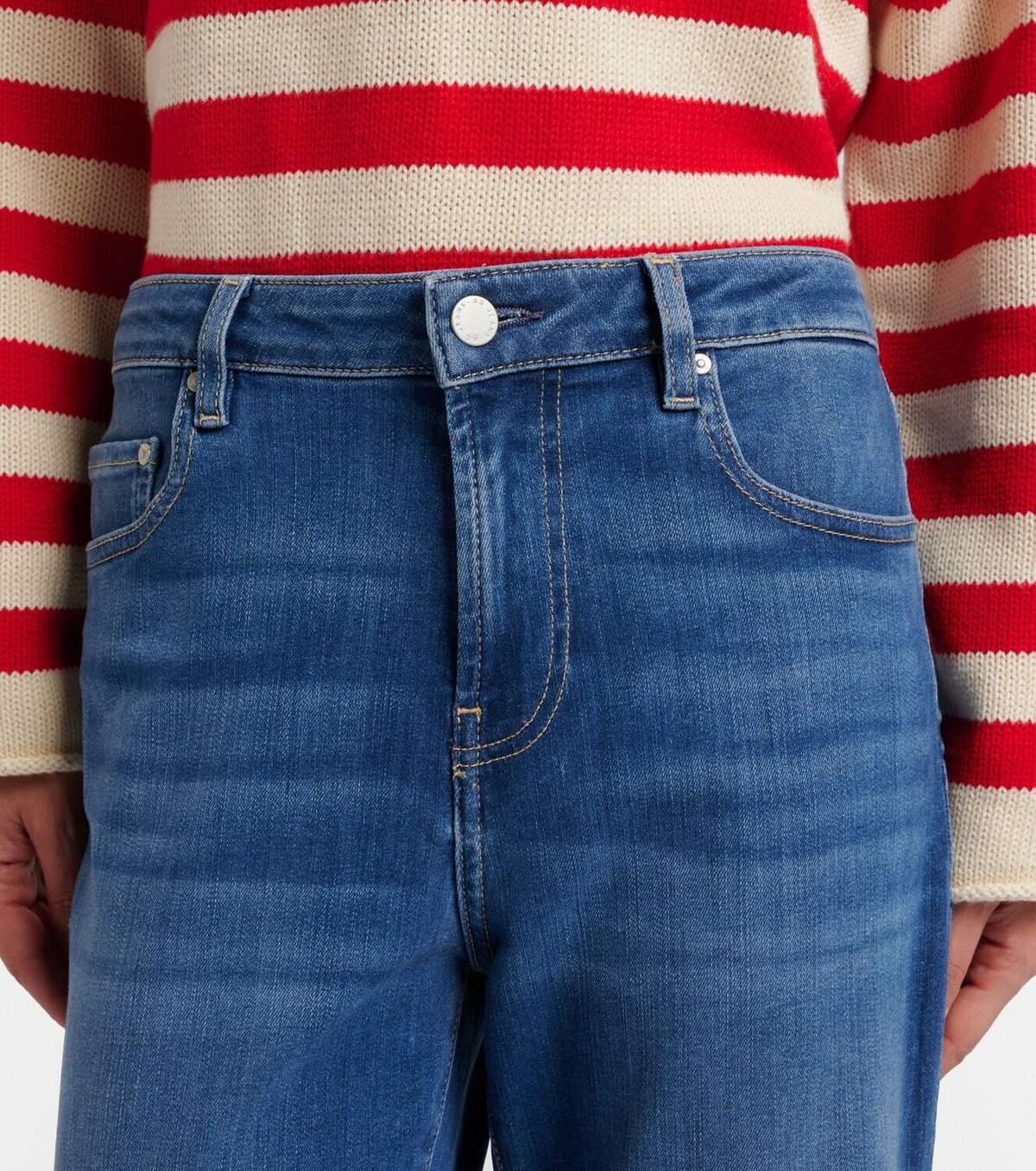 AG Jeans Girlfriend straight jeans