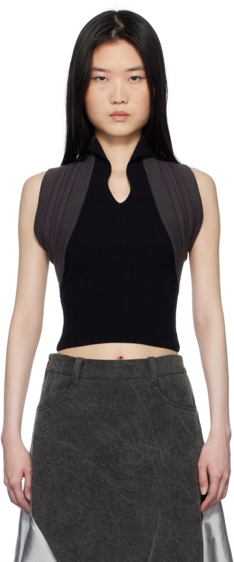 Photo: Paula Canovas Del Vas Grey & Black Knit Halter Polo