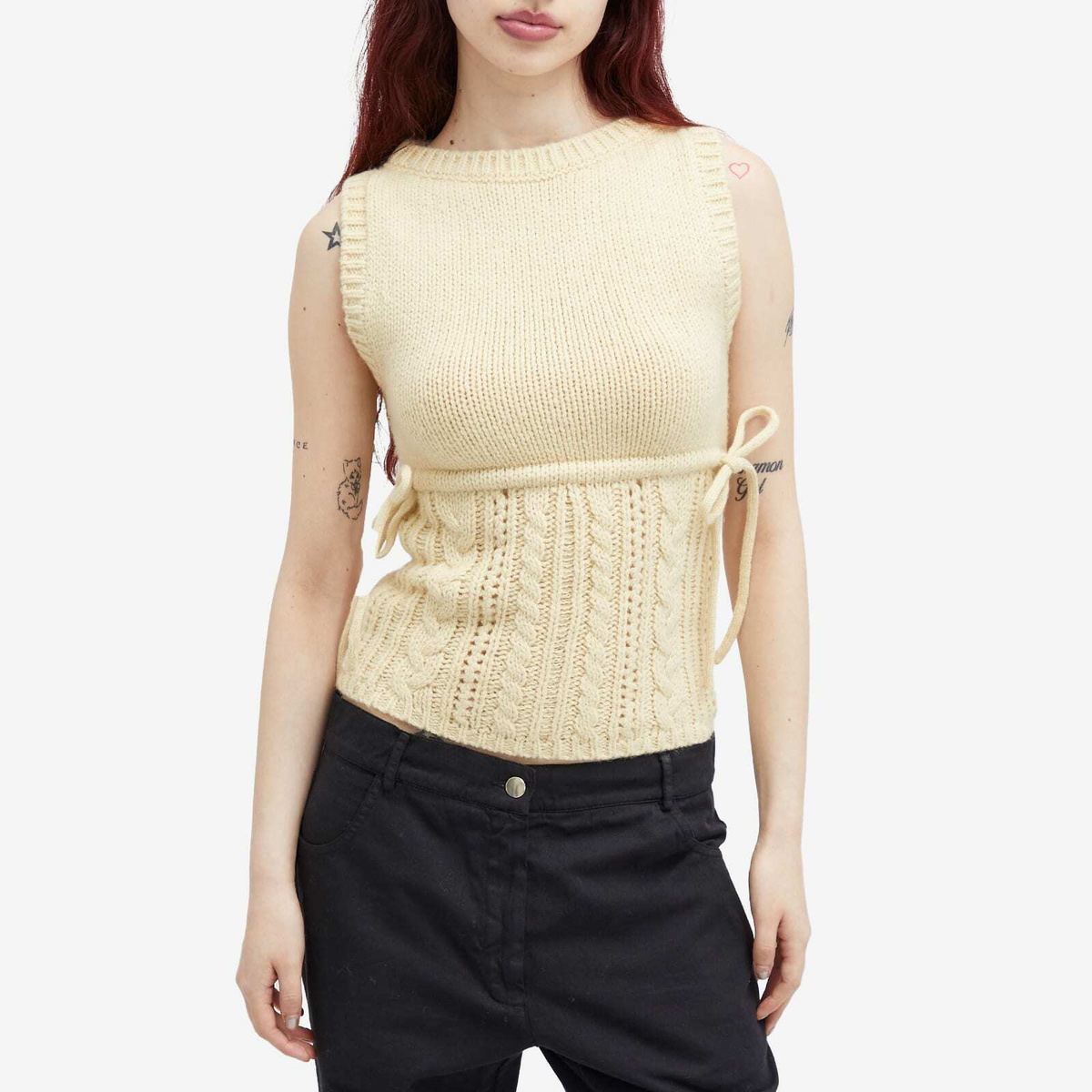 Peachy Den Women's Gabrielle Knit Vest in Buttercup