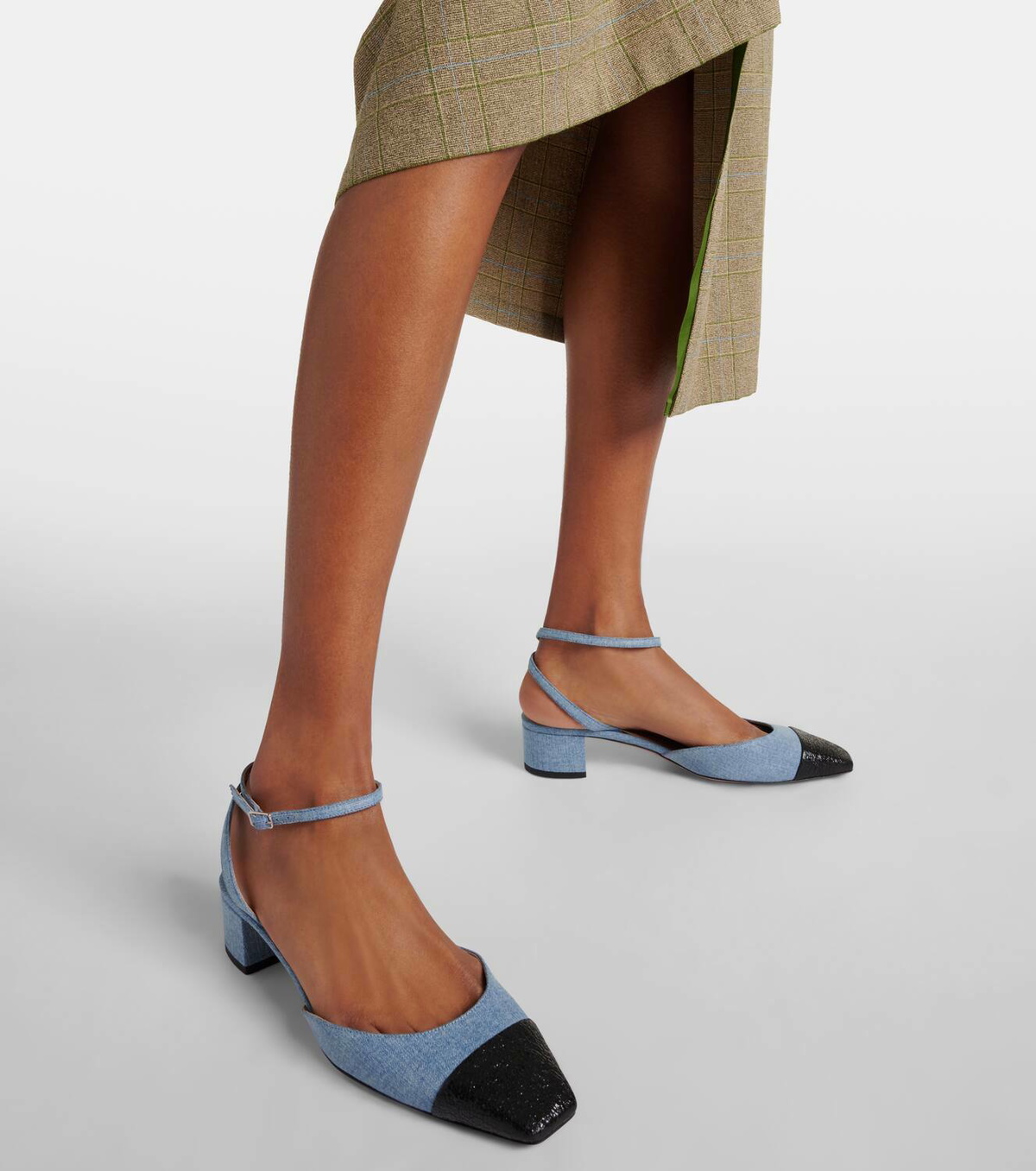 シューズ・サンダルその他 Aquazzura French Flirt 35 denim effect Aquazzura French Flirt 35 Denim Effect Sandal – LOZURI®