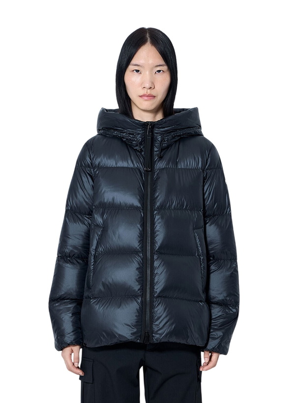 Photo: Moncler Serittes Short Parka